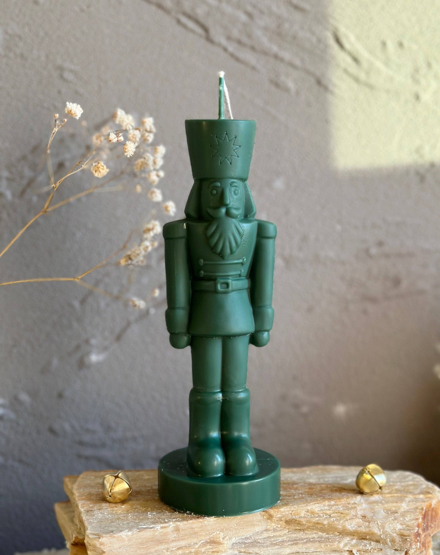 Nutcracker Candle: Ivory/Undyed / Vanilla