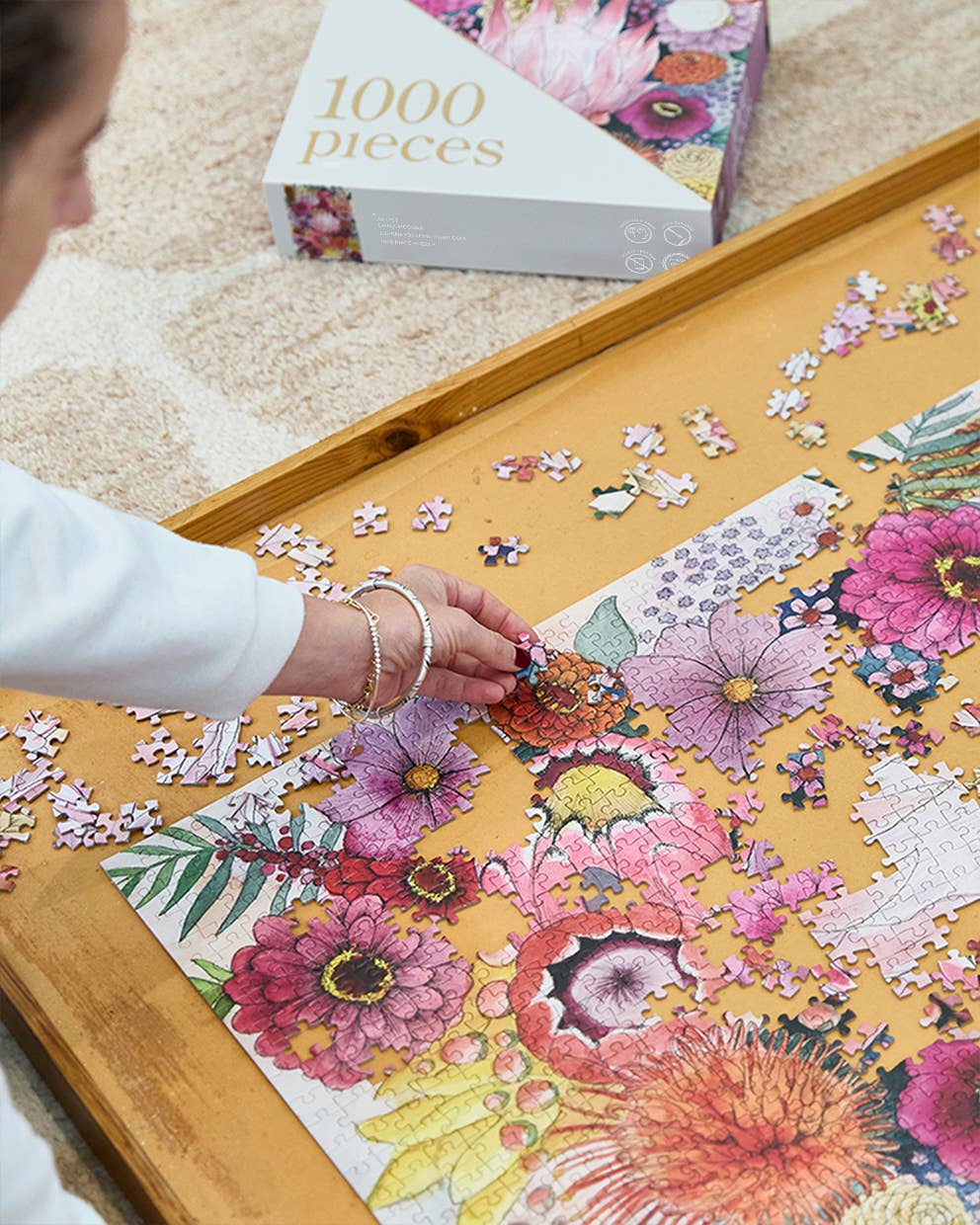1000 Piece Jigsaw Puzzle - Jade - Artist Designed