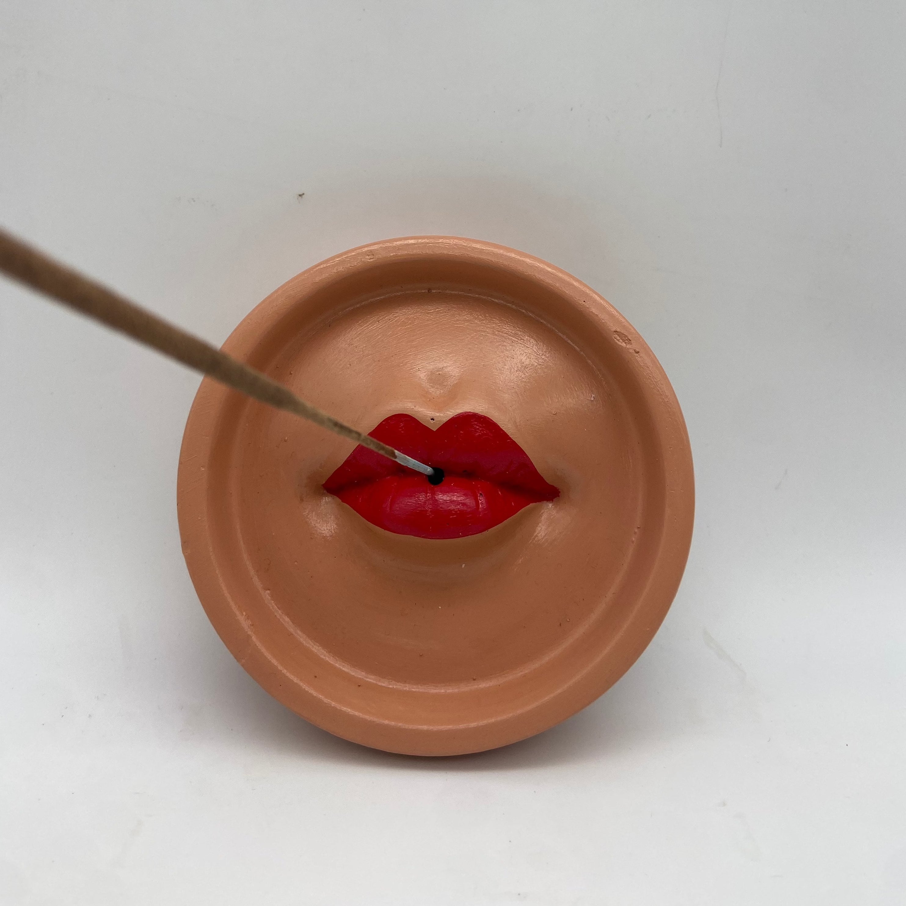 Kiss Me Incense Burner: Chestnut