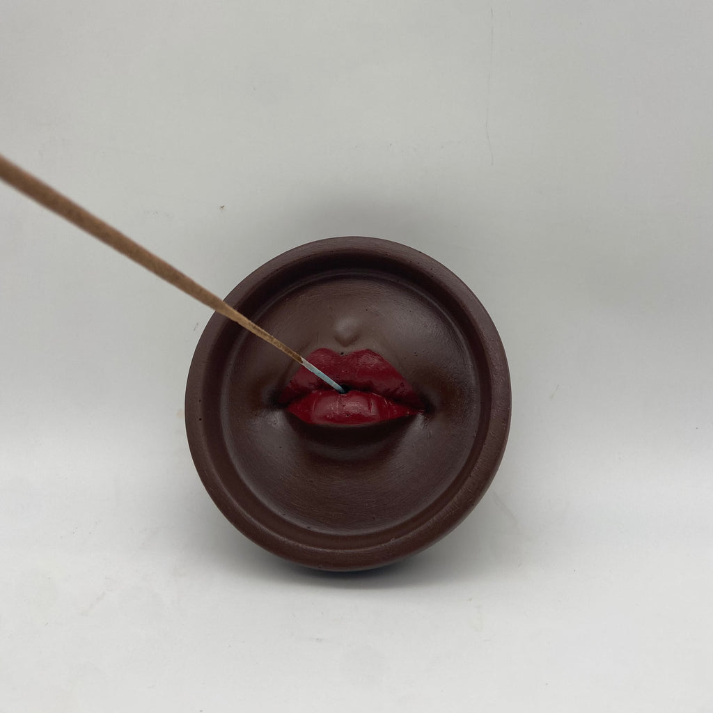 Kiss Me Incense Burner: Espresso