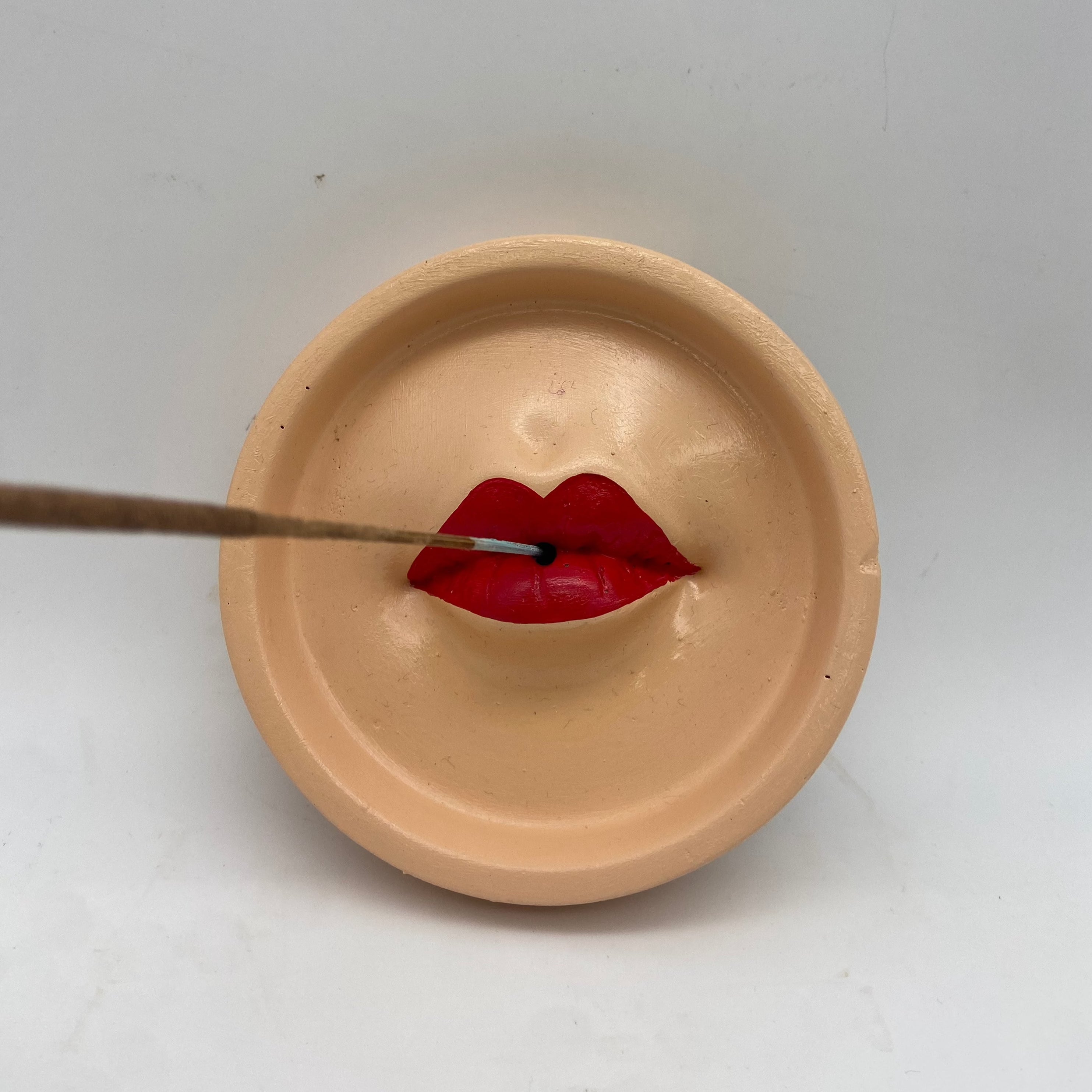 Kiss Me Incense Burner: Fair