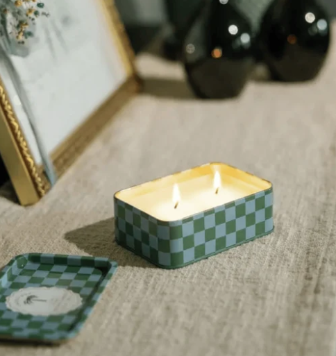 Lush Palms Tin Candle