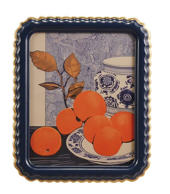Scalloped Photo Frame w/ Gold Finish Edge